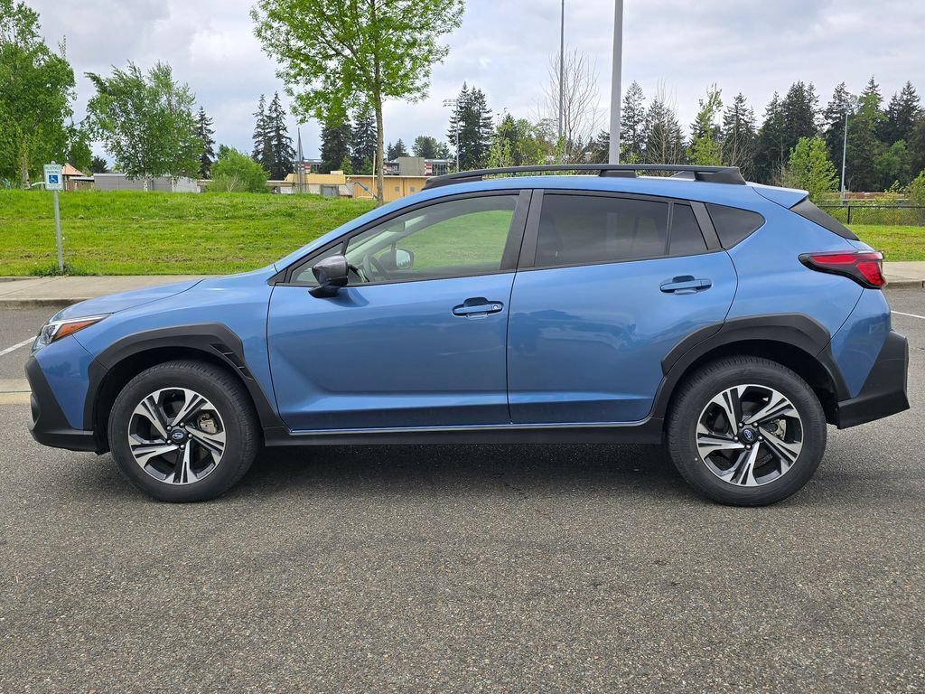 Used 2024 Subaru Crosstrek 2.0i Premium AWD/4WD image 2