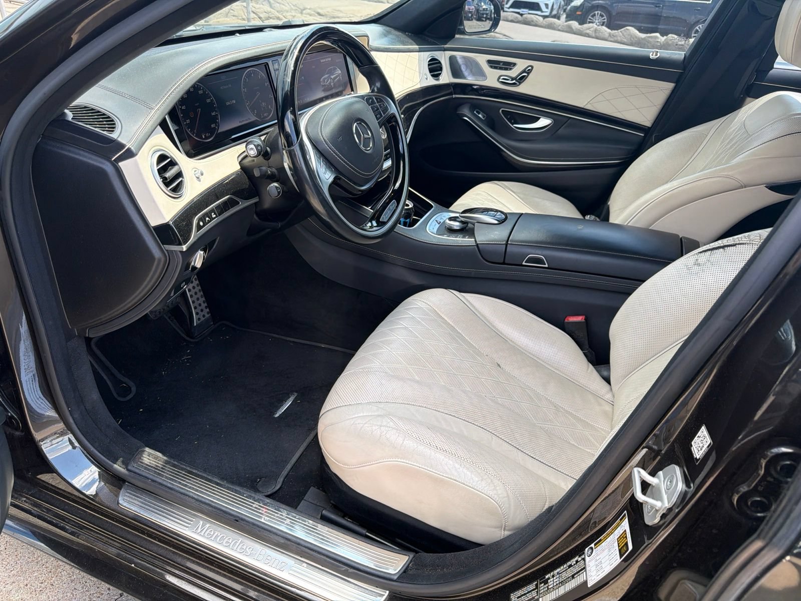 Used 2015 Mercedes-Benz S 550 Sedan w/ Sport Package image 13
