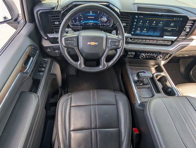 Used 2024 Chevrolet Silverado 1500 High Country image 11