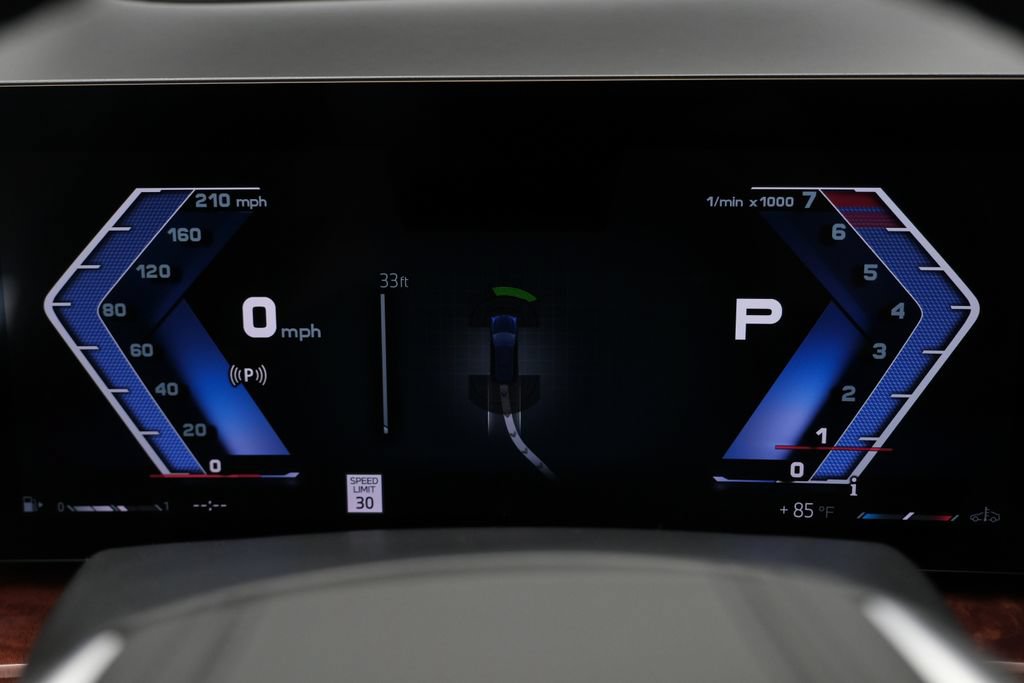 Used 2024 BMW ALPINA XB7 AWD/4WD image 23