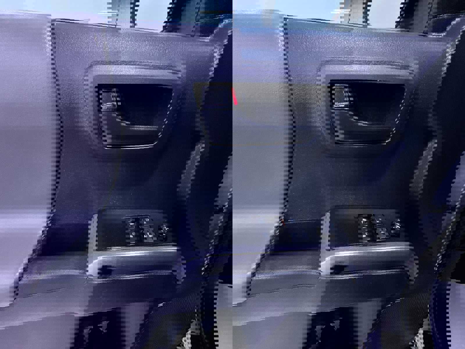 Used 2021 Toyota Tacoma SR5 image 12