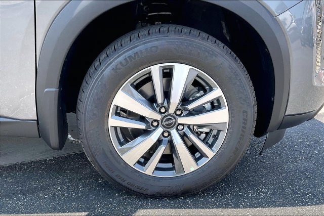 New 2026 Nissan Pathfinder SL w/ Cargo Package FWD image 9
