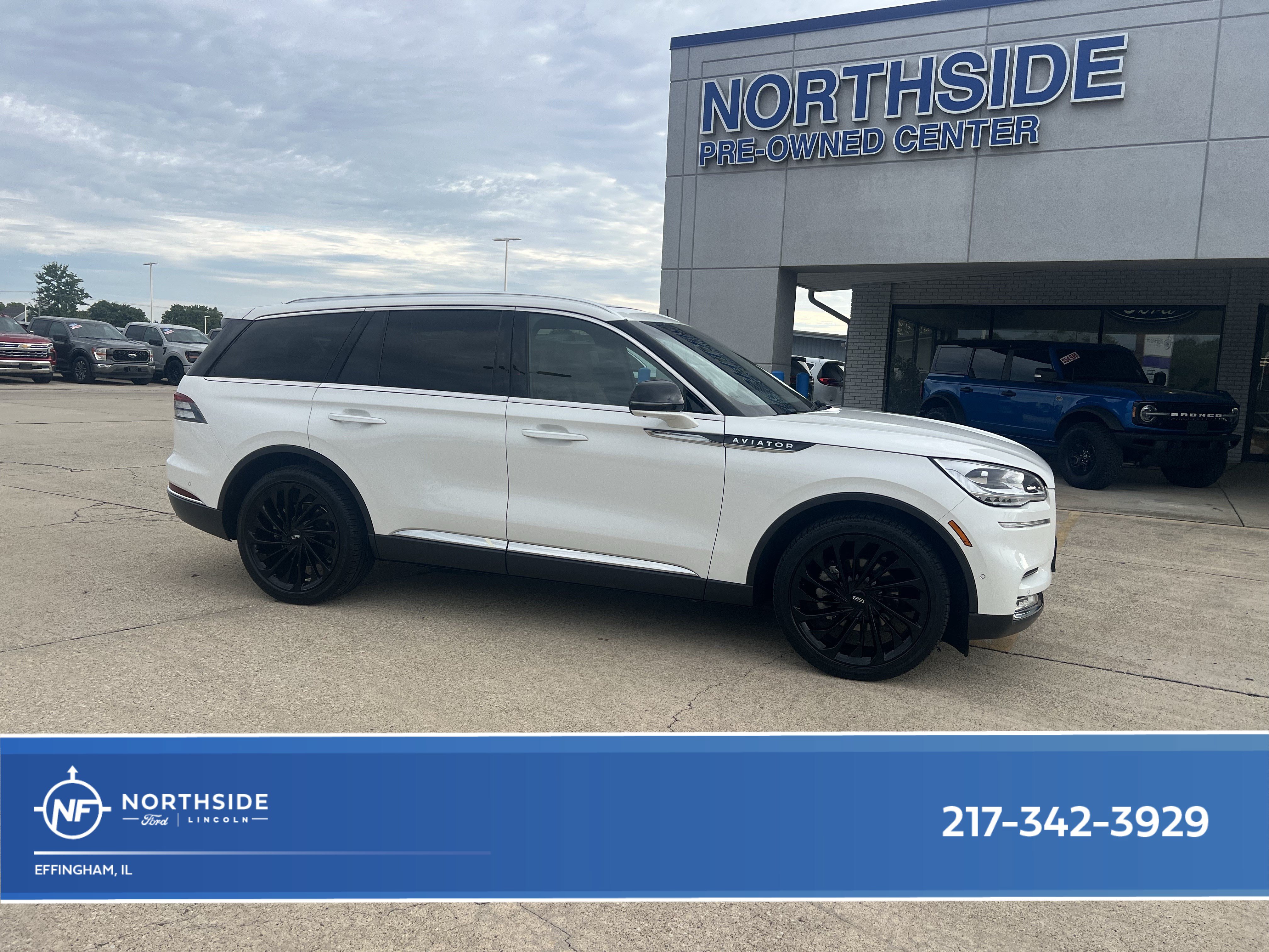 Used 2023 Lincoln Aviator Reserve w/ Equipment Group 201A AWD/4WD image 1