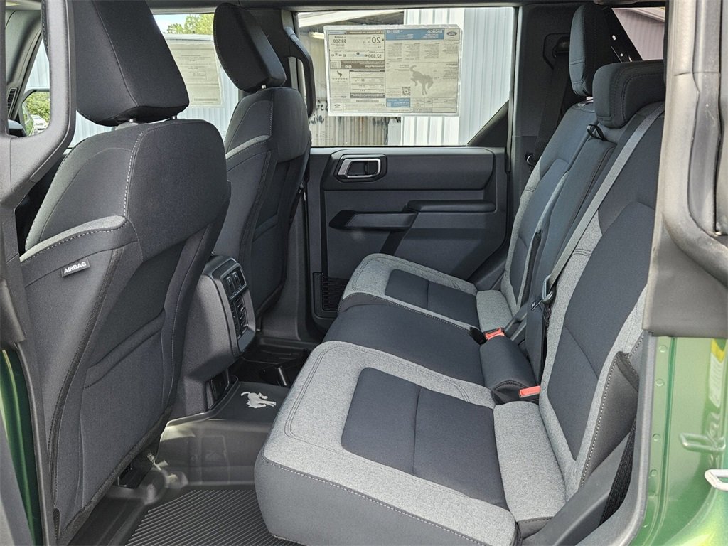 New 2025 Ford Bronco 4-Door image 6