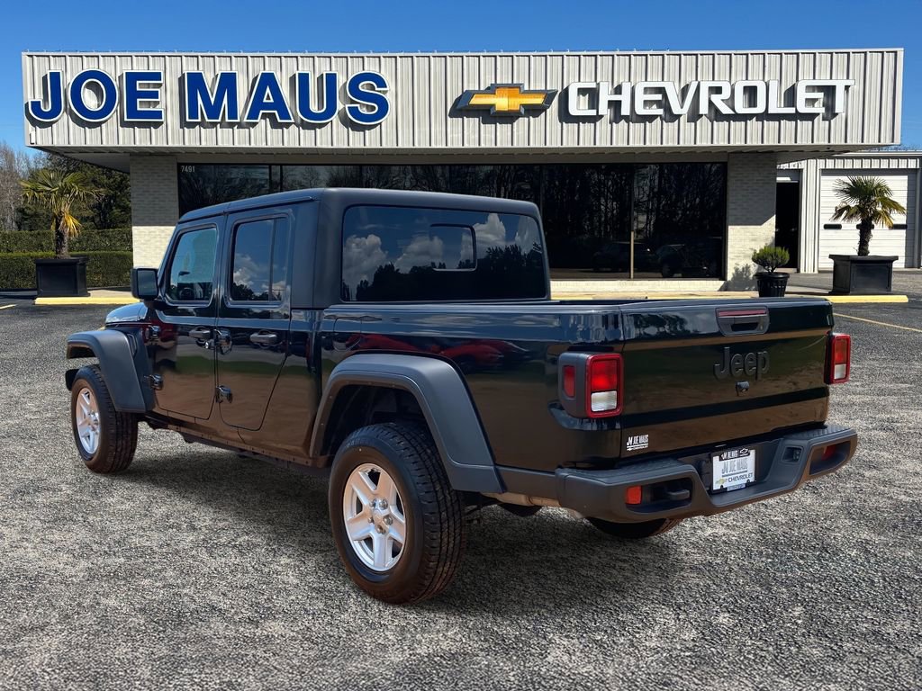 Used 2023 Jeep Gladiator Sport image 7