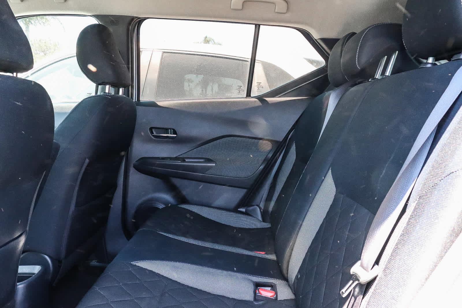 Used 2018 Nissan Kicks SV FWD image 20