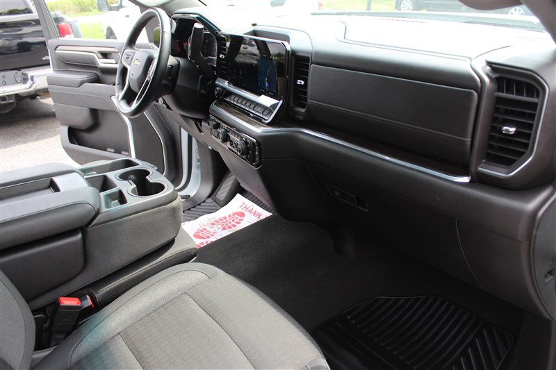 Used 2025 Chevrolet Silverado 2500 LT w/ Convenience Package AWD/4WD image 20