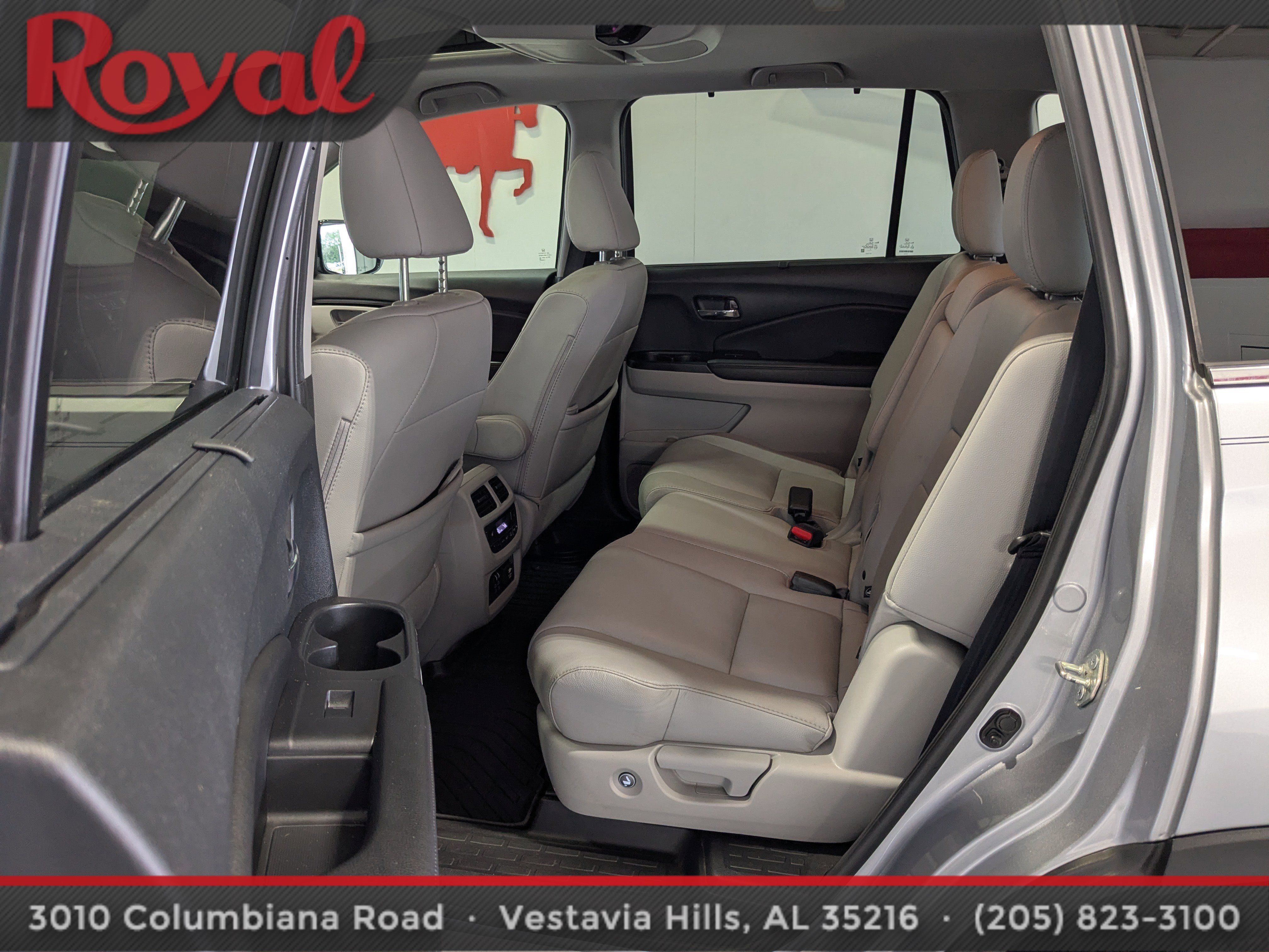 Used 2020 Honda Pilot Touring image 18