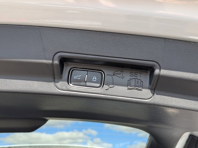 New 2026 Ford Explorer ST image 19