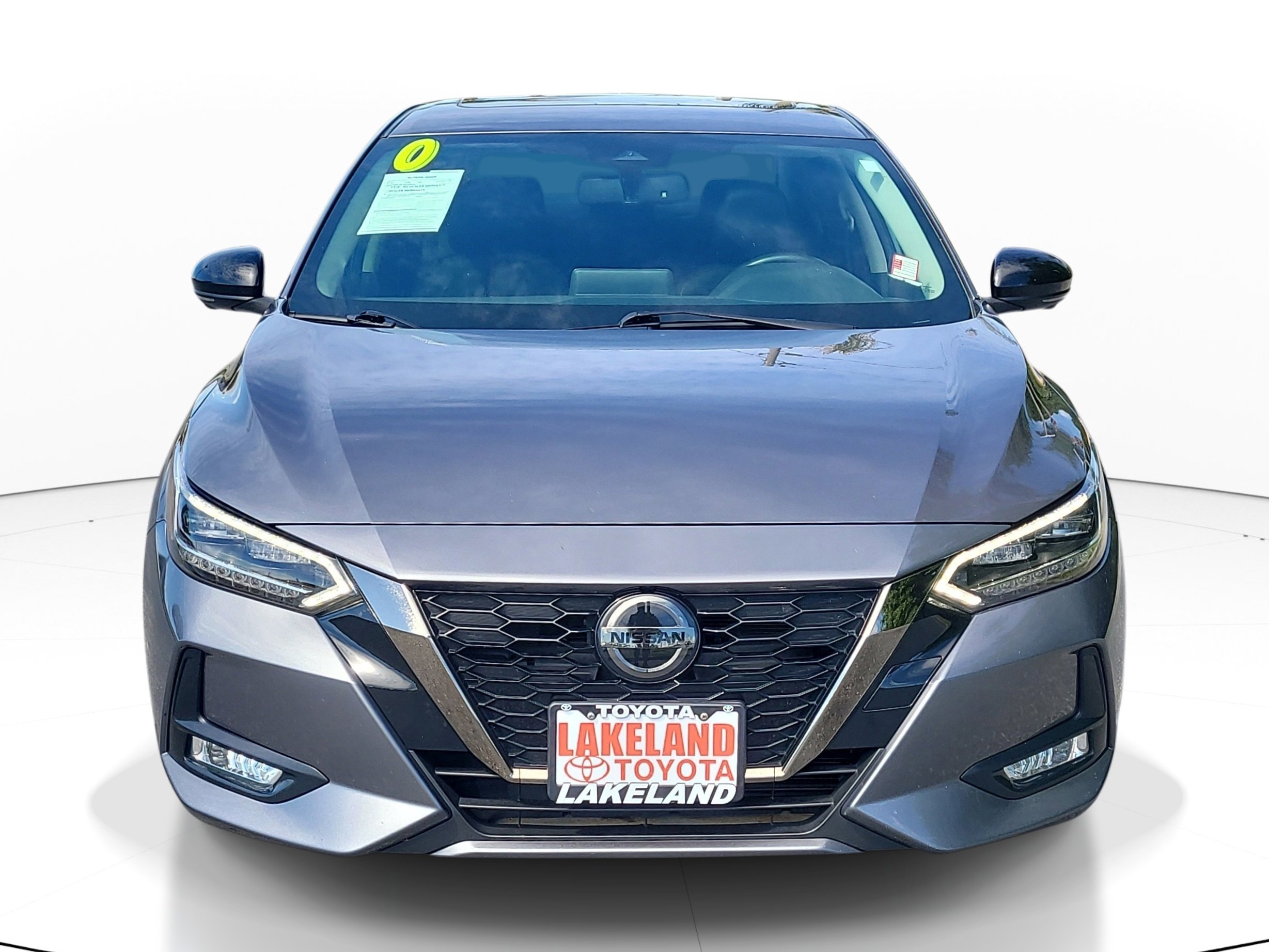 Used 2020 Nissan Sentra SR w/ Premium Package FWD image 2