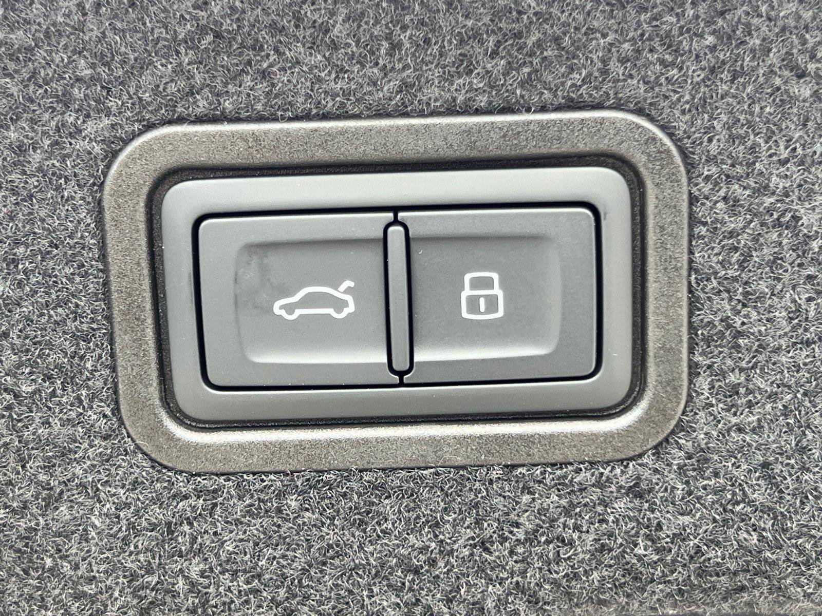 New 2026 Audi A8 L 3.0T AWD/4WD image 13