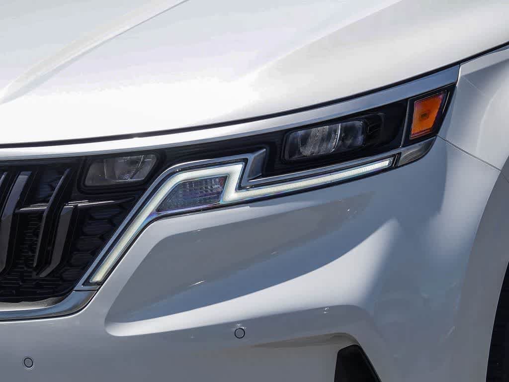 Certified 2023 Kia Carnival EX FWD image 8