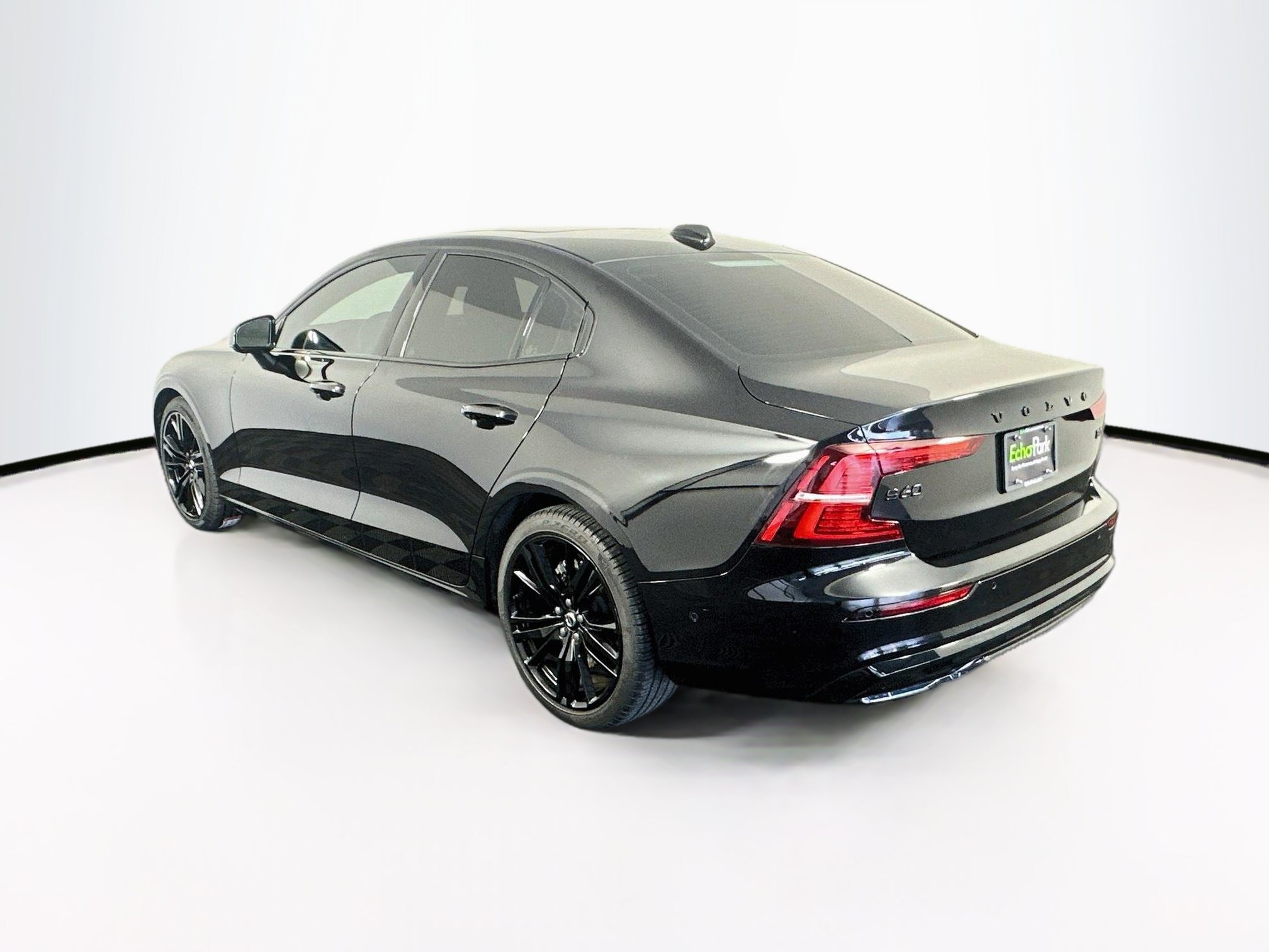 Used 2024 Volvo S60 B5 Plus w/ Protection Package Premier FWD image 5