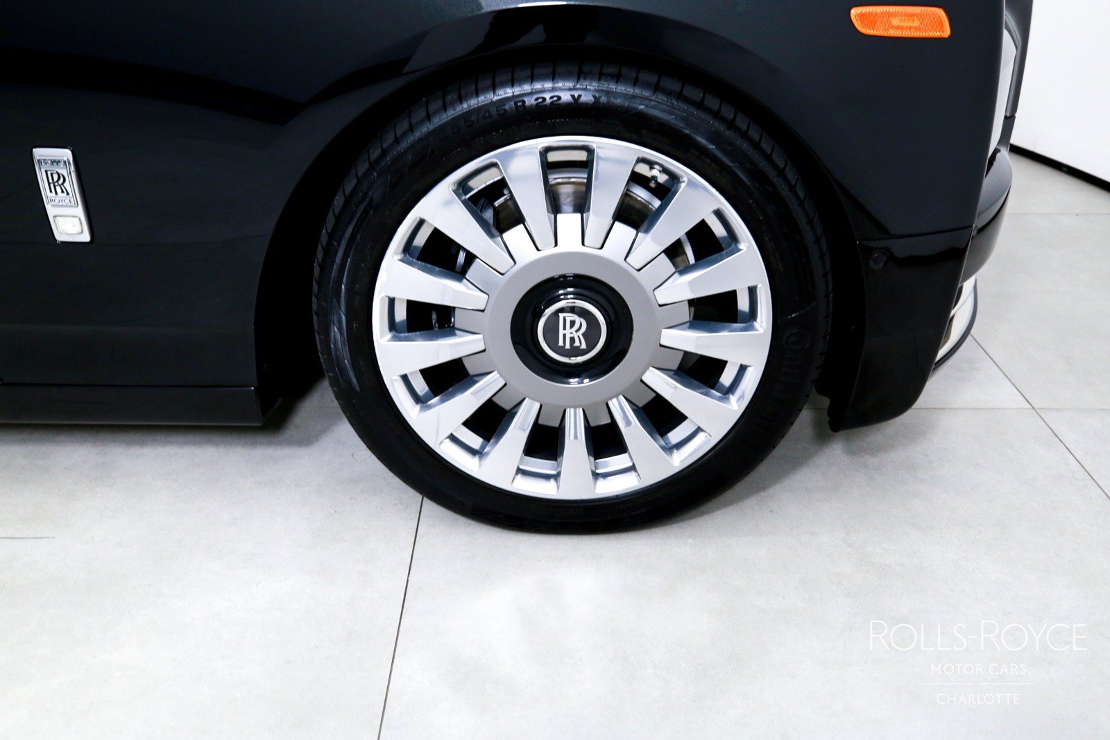 Used 2020 Rolls-Royce Phantom Sedan RWD image 42