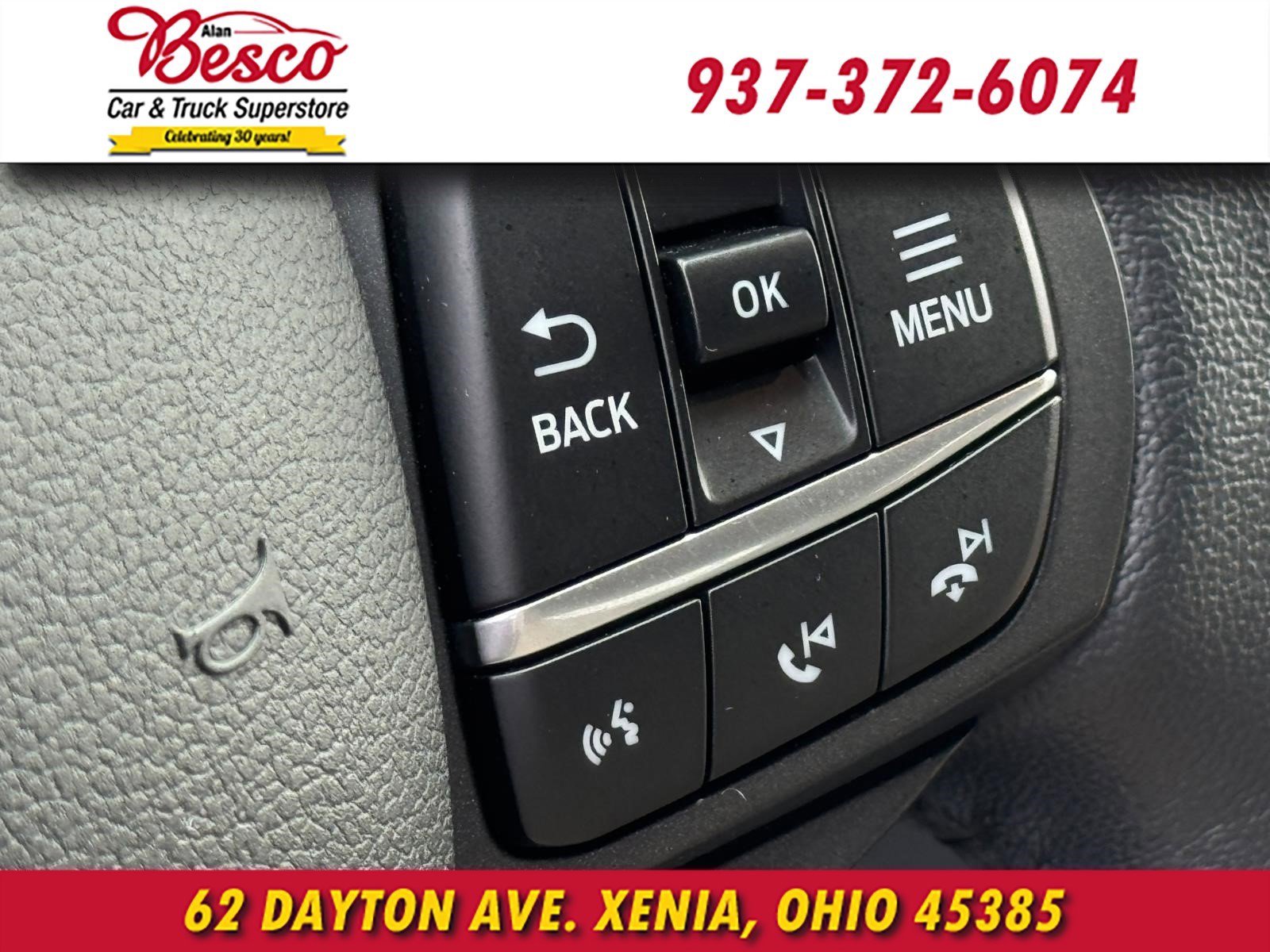 Used 2020 Ford Explorer XLT w/ Equipment Group 202A image 11