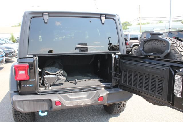 Used 2023 Jeep Wrangler Unlimited Rubicon 4xe AWD/4WD image 25