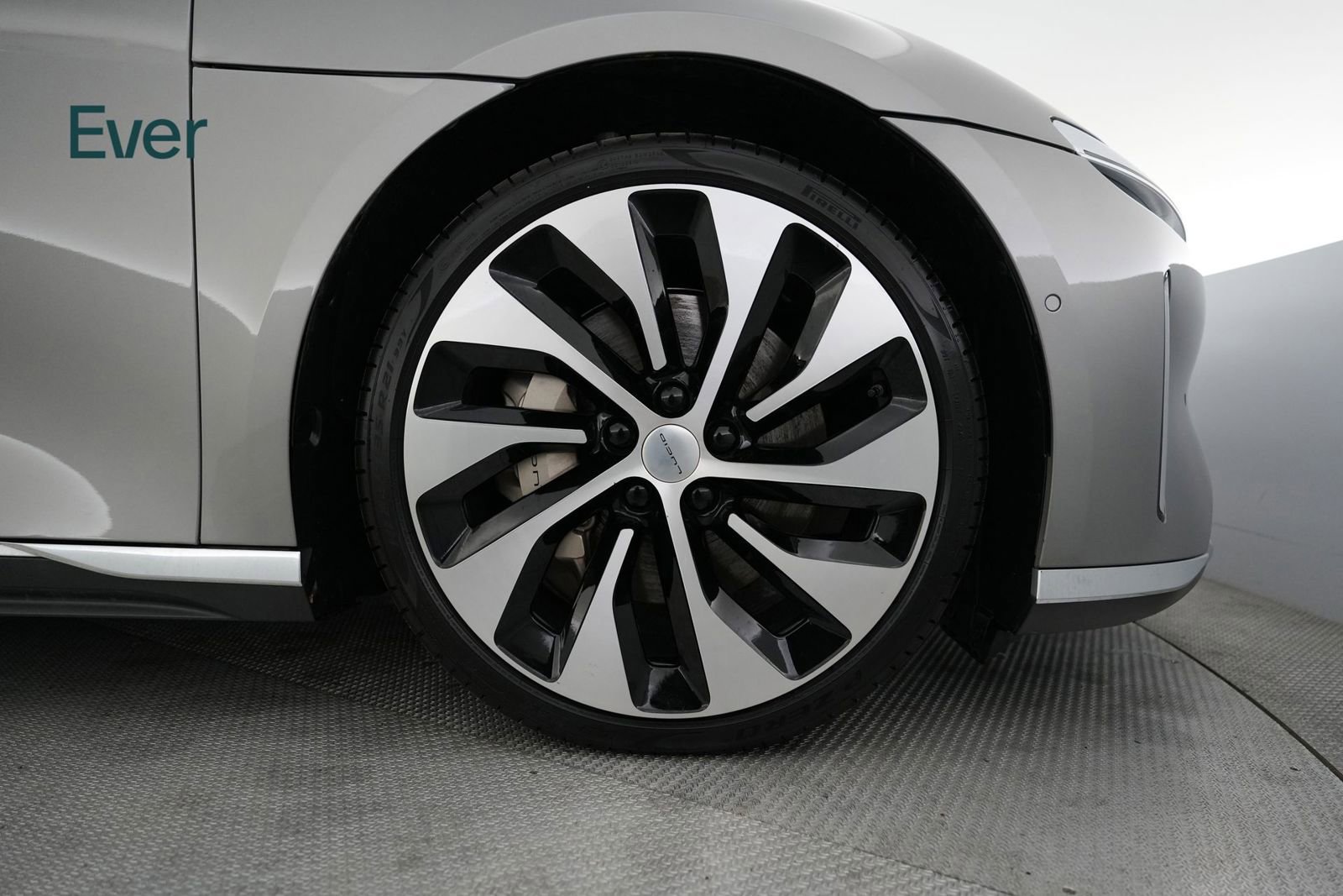 Used 2023 Lucid Air Grand Touring image 19