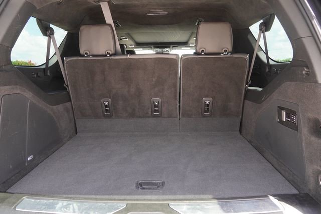 Used 2024 Cadillac Escalade ESV Premium Luxury Platinum image 11