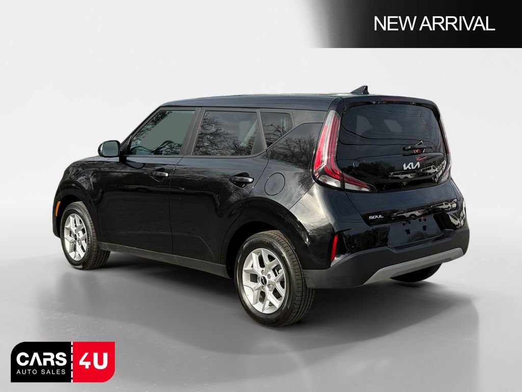 Used 2025 Kia Soul LX w/ LX Technology Package image 5