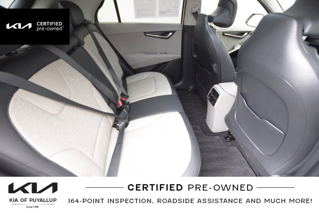 Certified 2023 Kia Niro Wave w/ Wave Preserve Package image 15