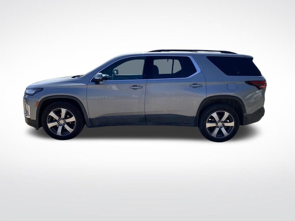 Used 2023 Chevrolet Traverse LT w/ LT Premium Package AWD/4WD image 2