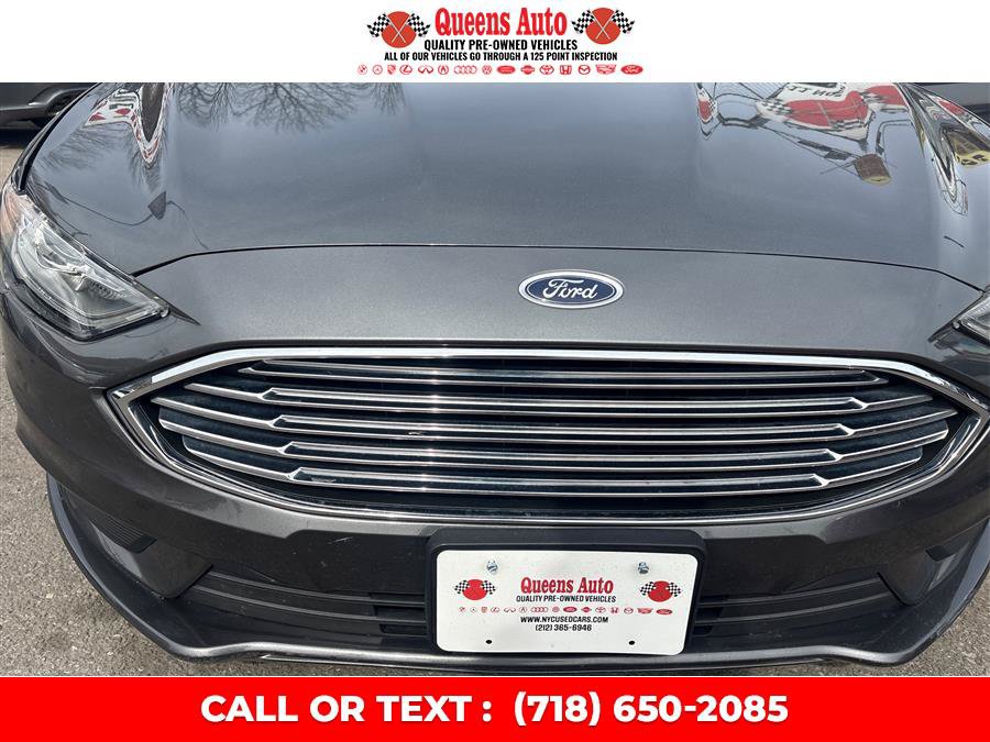 Used 2018 Ford Fusion SE FWD image 26