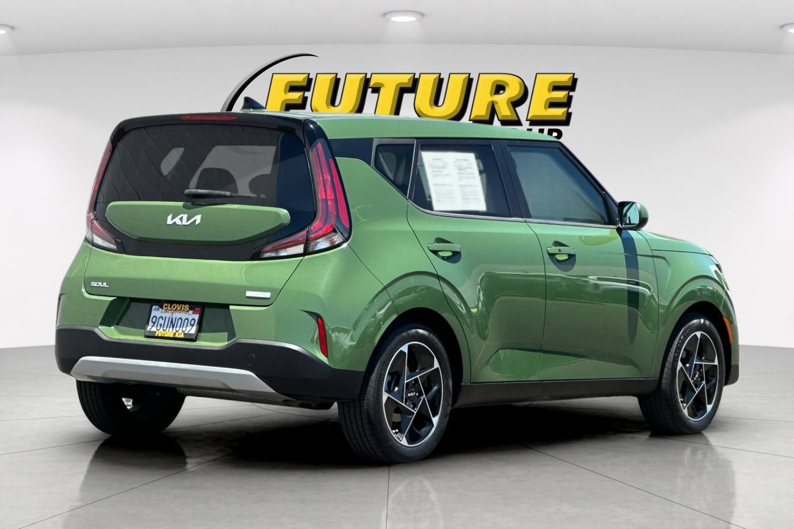 Used 2023 Kia Soul EX FWD image 4