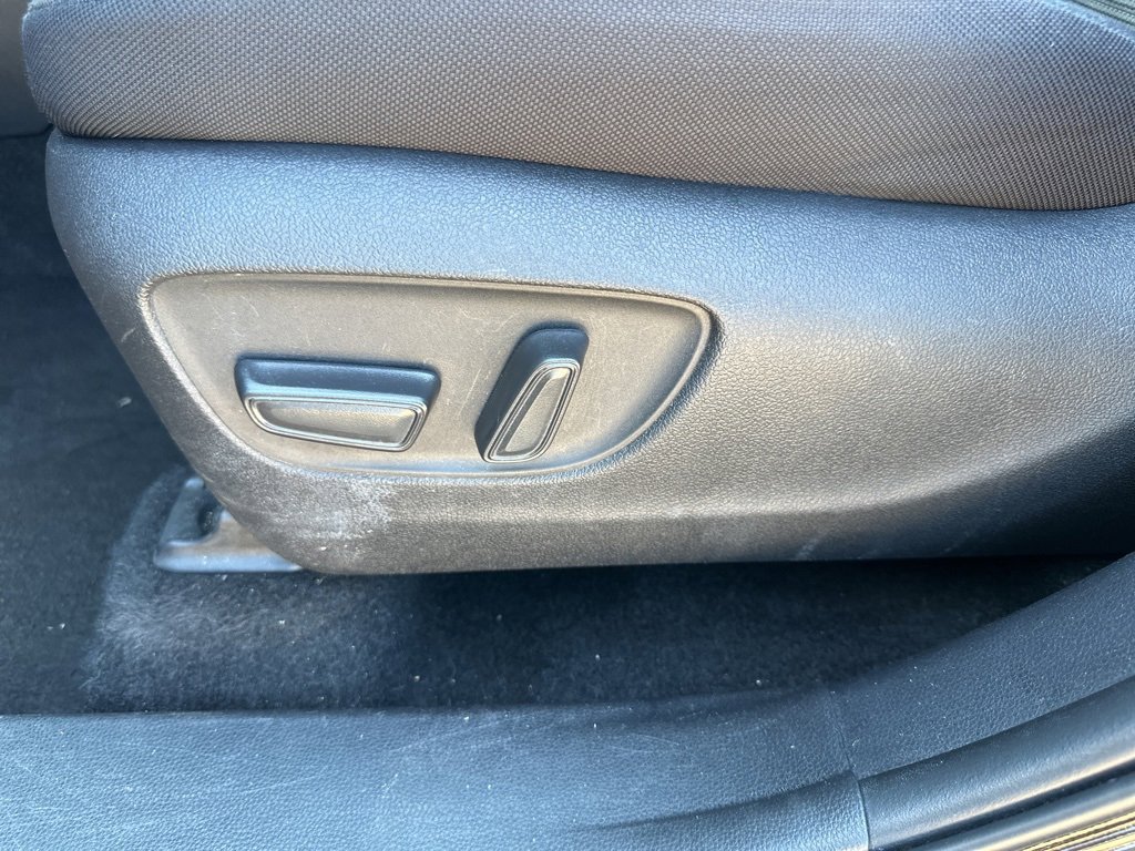 Used 2024 Toyota Highlander LE image 18