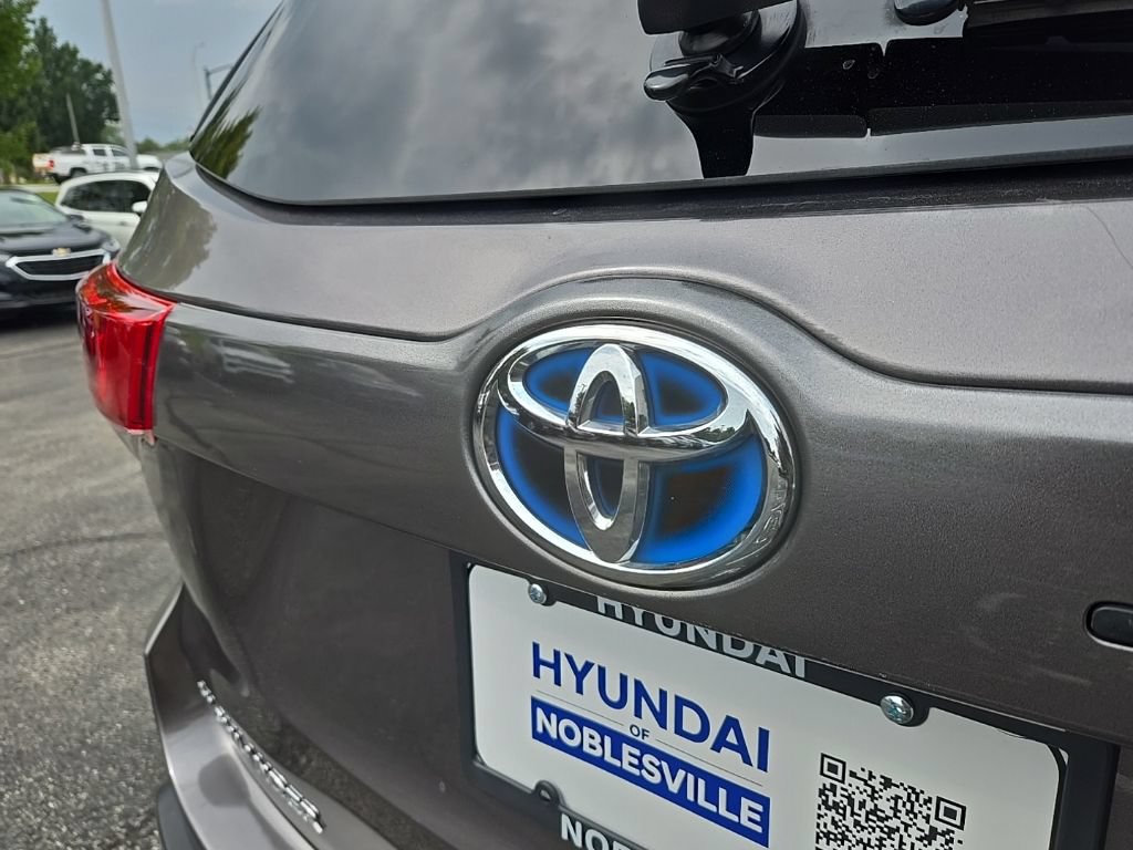 Used 2017 Toyota Highlander Limited Platinum AWD/4WD image 13