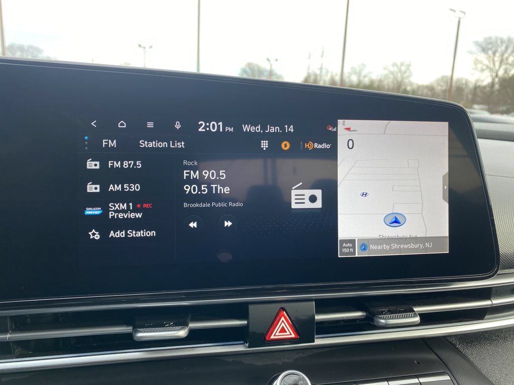 New 2025 Hyundai Elantra SEL FWD image 18