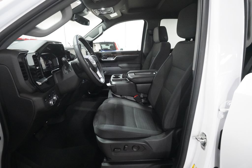 Used 2025 GMC Sierra 1500 Elevation AWD/4WD image 7