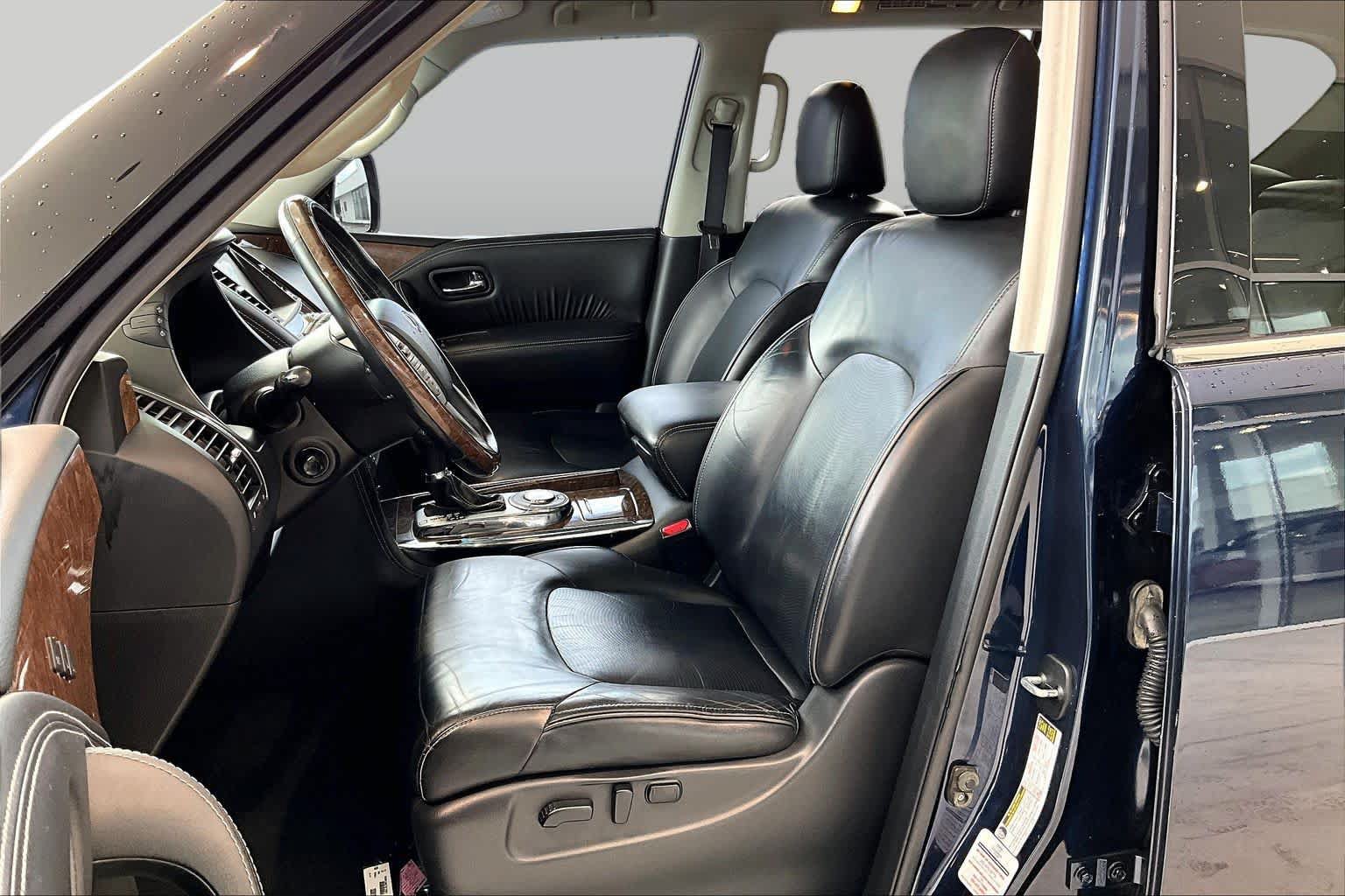 Used 2017 INFINITI QX80 2WD w/ Driver Assistance Package image 7