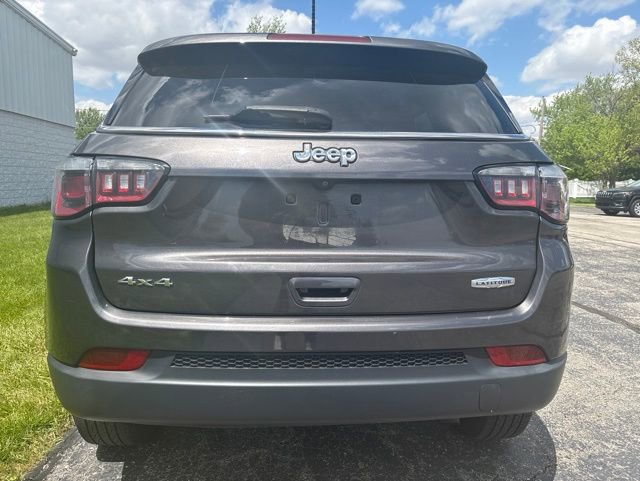 Used 2018 Jeep Compass Latitude w/ Cold Weather Group AWD/4WD image 11