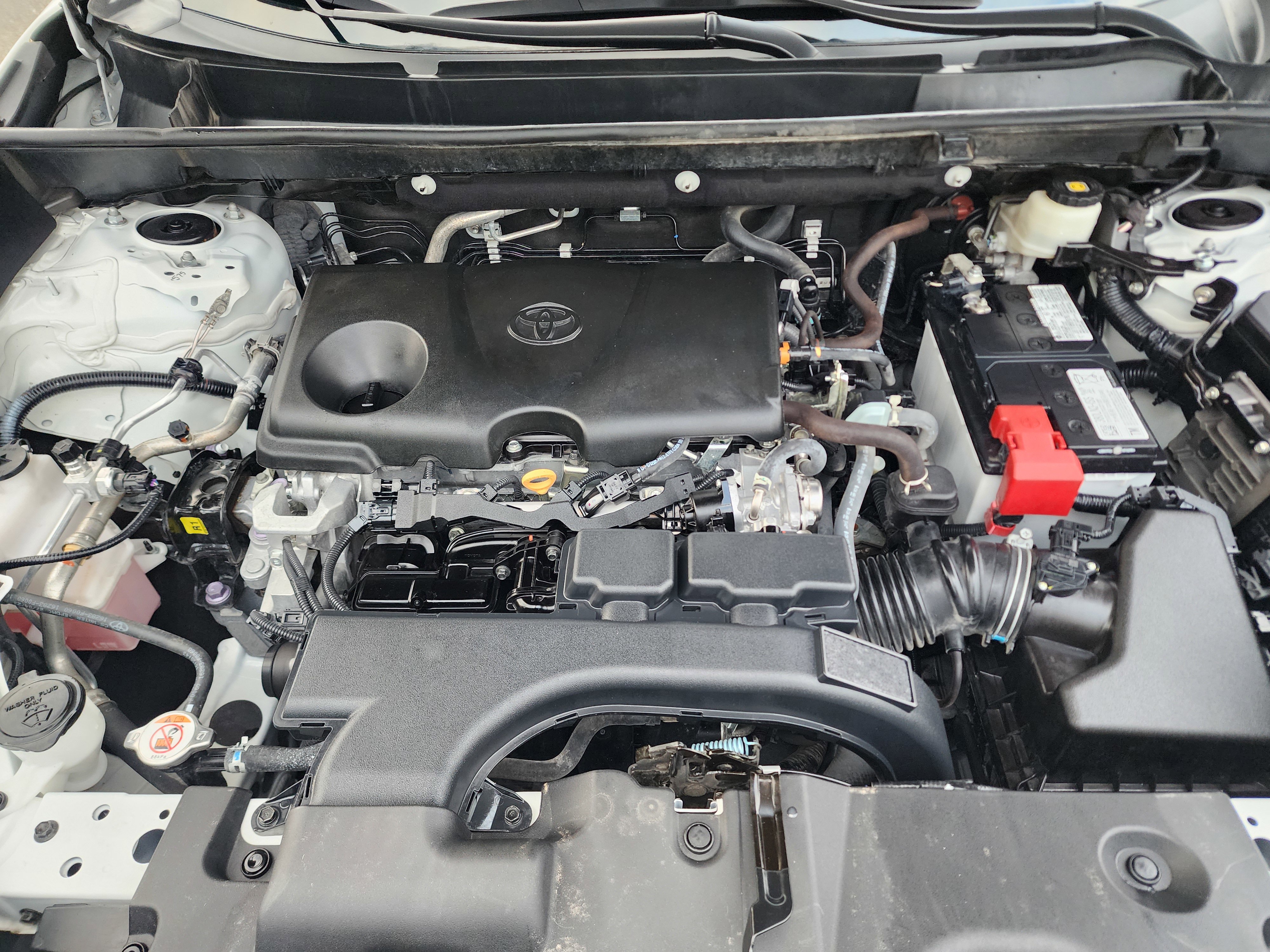 Used 2023 Toyota RAV4 LE AWD/4WD image 40