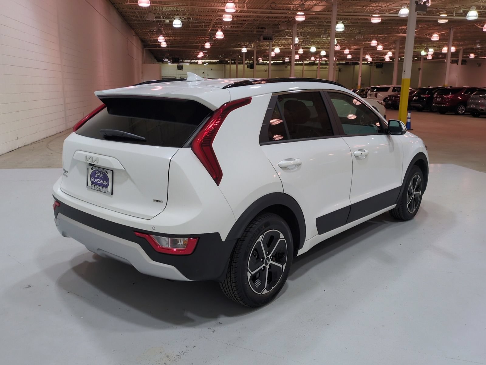 Certified 2024 Kia Niro EX FWD image 3