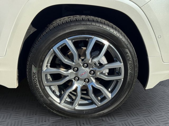 Certified 2024 GMC Terrain Denali w/ Denali Premium Package image 31