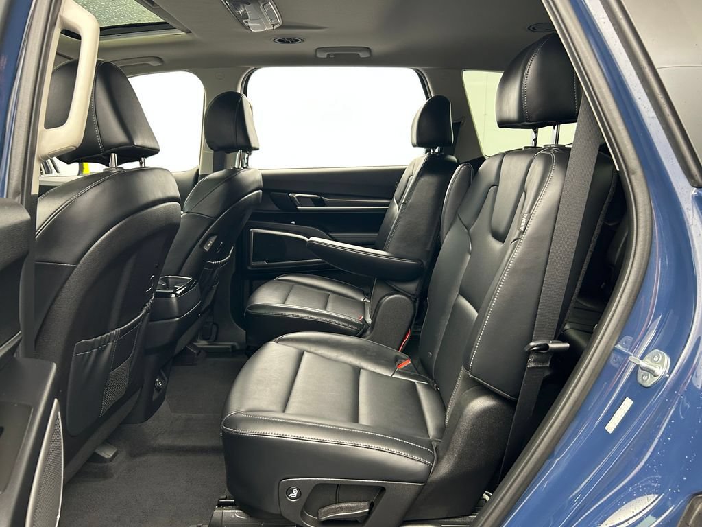 Used 2024 Kia Telluride S w/ S Sunroof Package FWD image 39