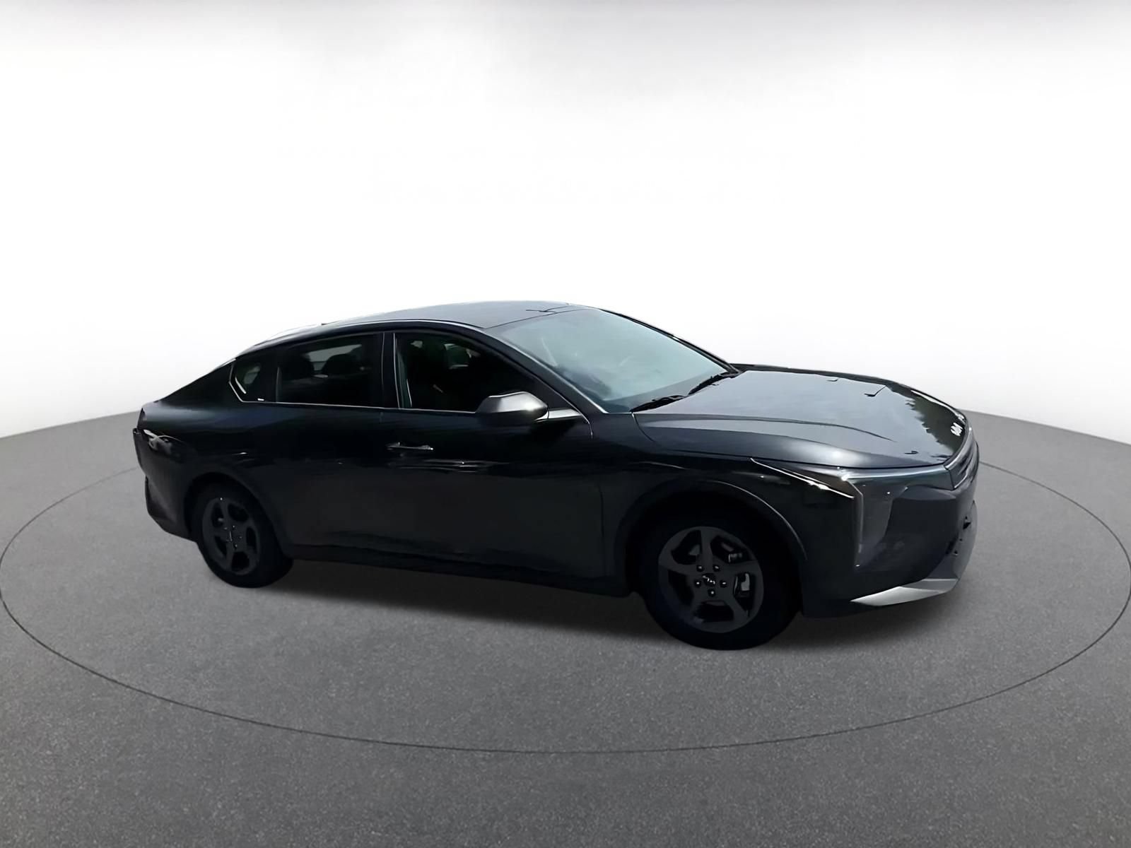 Used 2026 Kia K4 FWD image 2