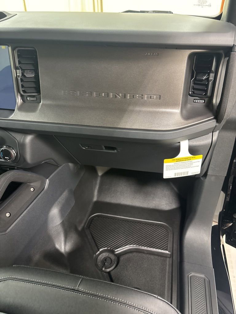 New 2026 Ford Bronco Badlands AWD/4WD image 29