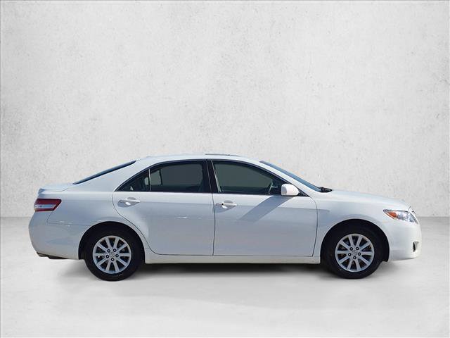 Used 2010 Toyota Camry XLE FWD image 4