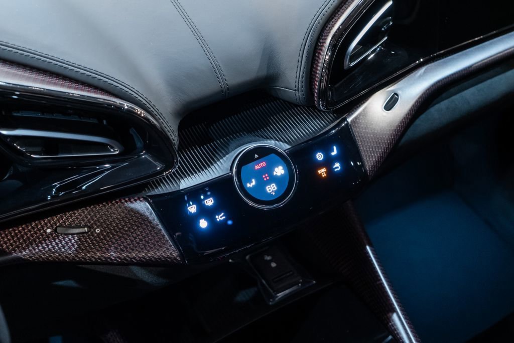 Certified 2025 Ferrari Purosangue AWD/4WD image 39