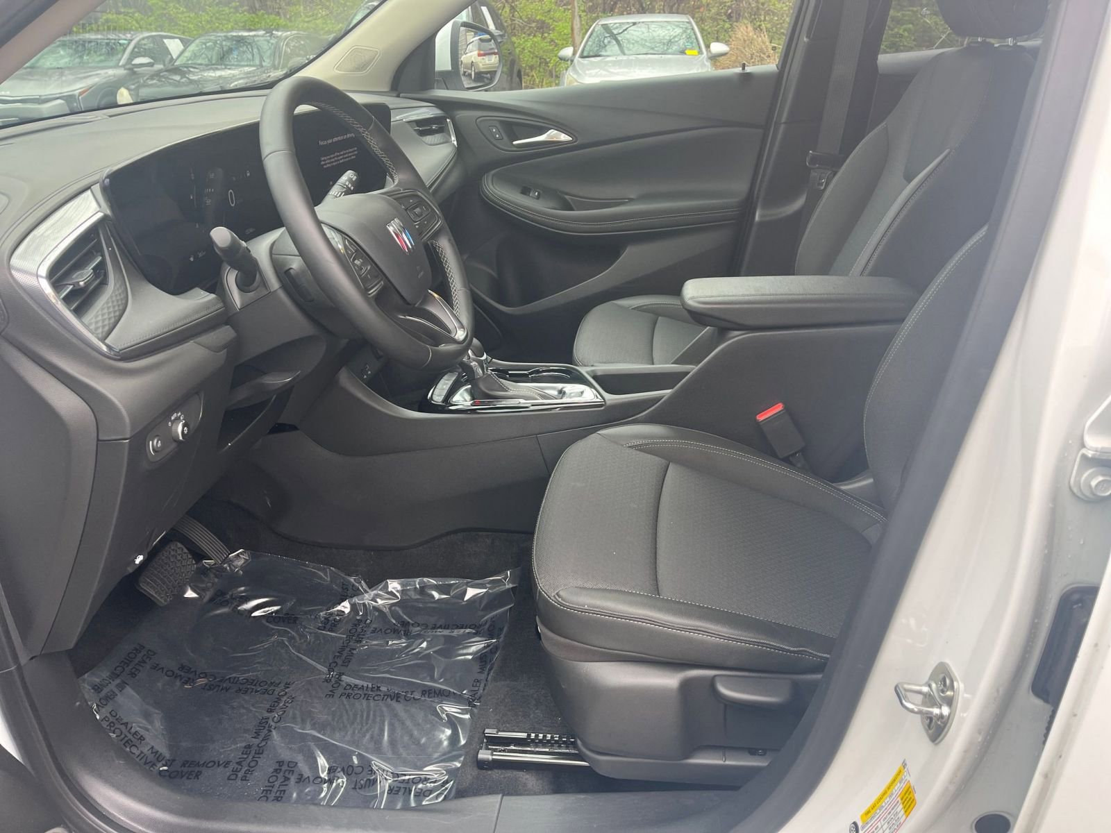 Used 2025 Buick Encore GX Preferred image 22