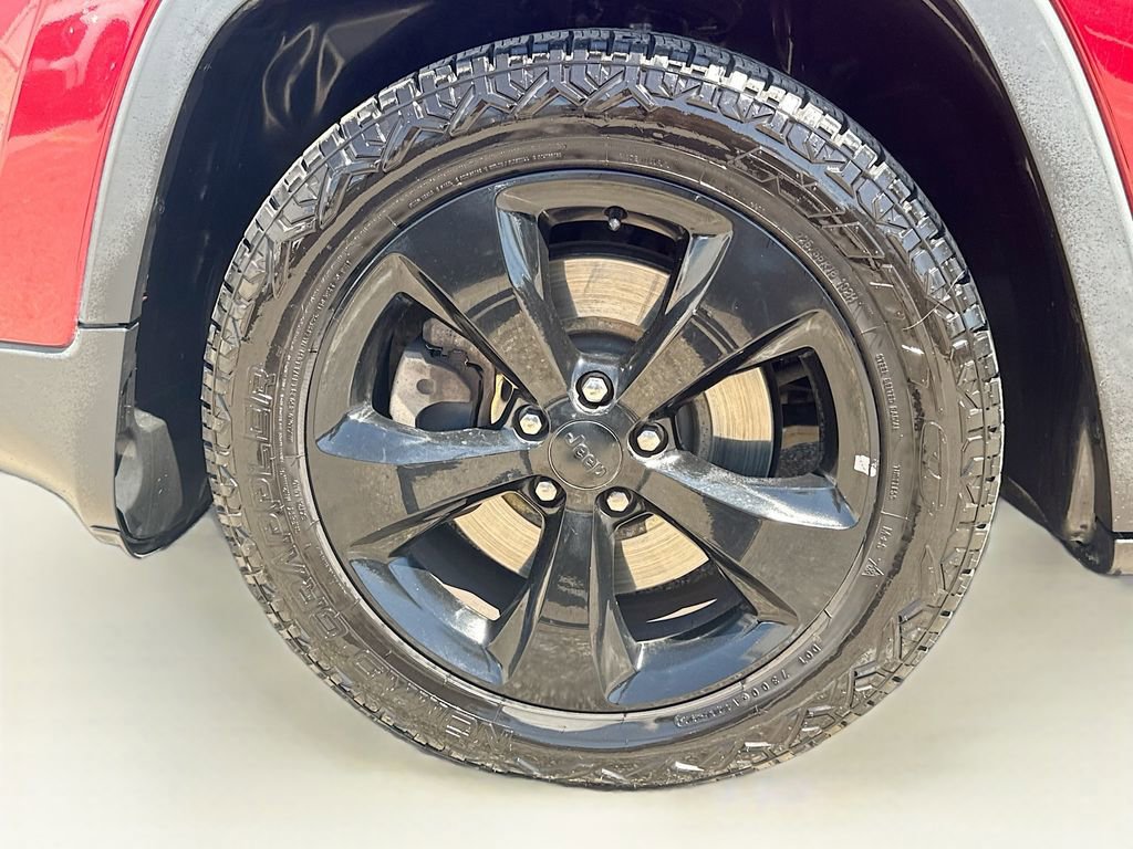 Used 2016 Jeep Cherokee Sport image 37