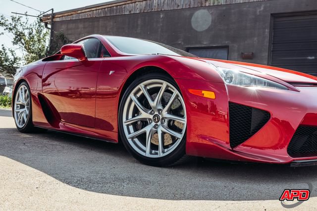 Used 2012 Lexus LFA RWD image 31