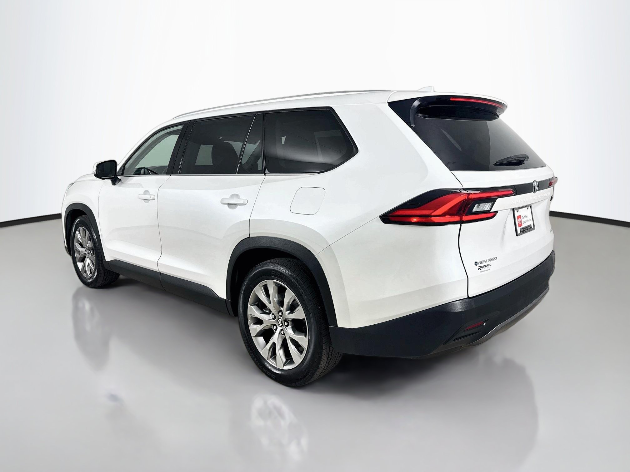 Certified 2024 Toyota Grand Highlander AWD Hybrid image 6