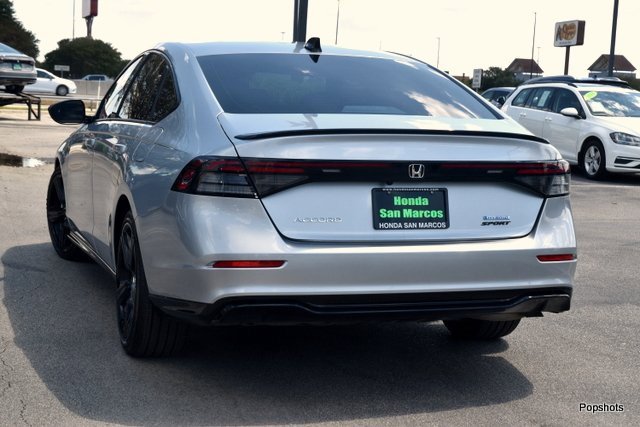 Used 2025 Honda Accord Sport image 4