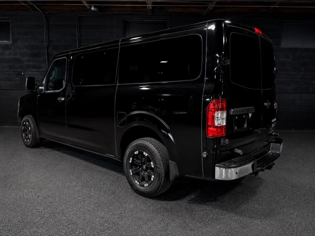 Used 2014 Nissan NV 3500 SL w/ Technology Package RWD image 4