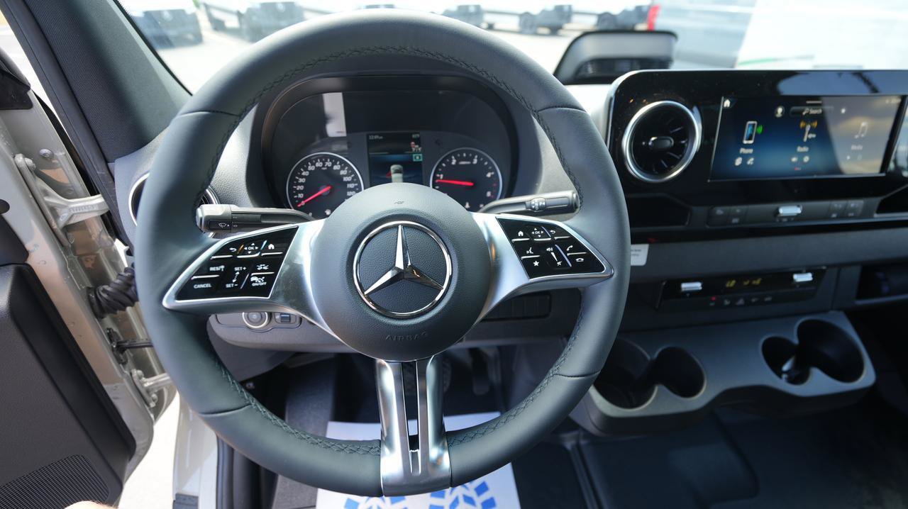 New 2026 Mercedes-Benz Sprinter 2500 image 13