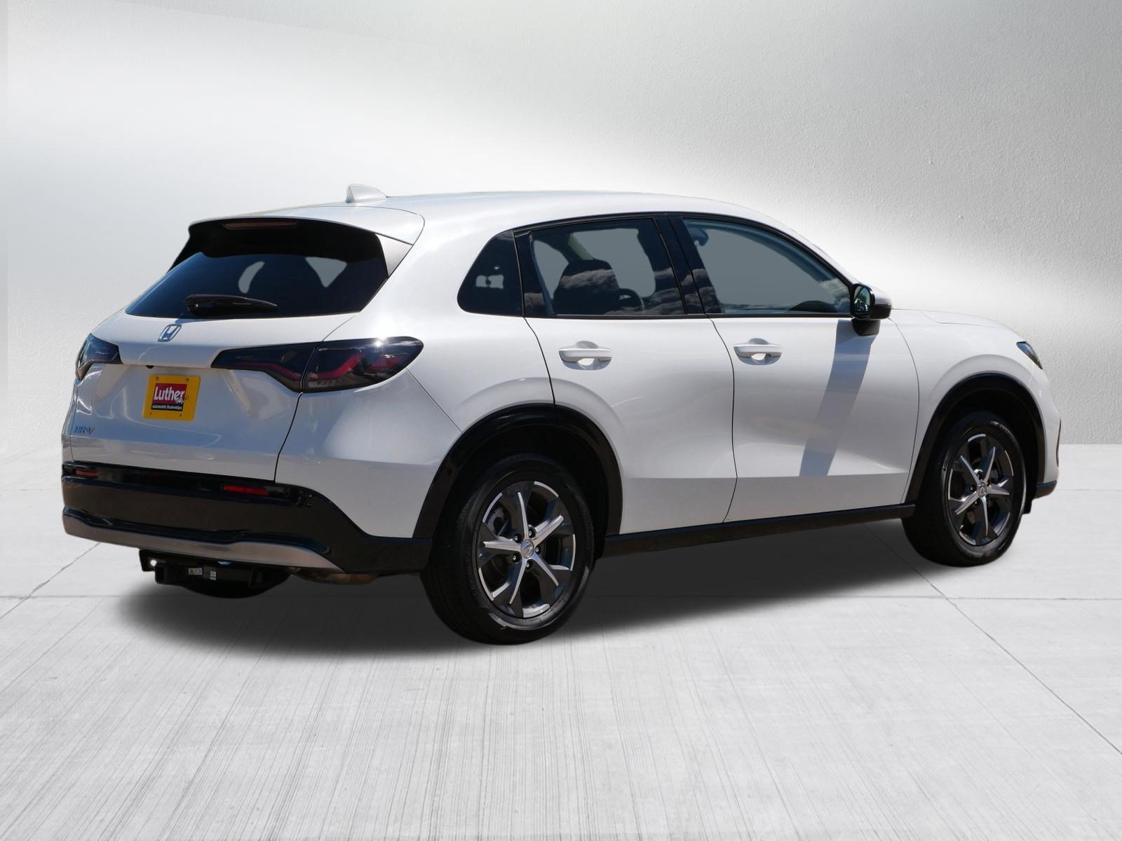 Used 2024 Honda HR-V EX-L image 7