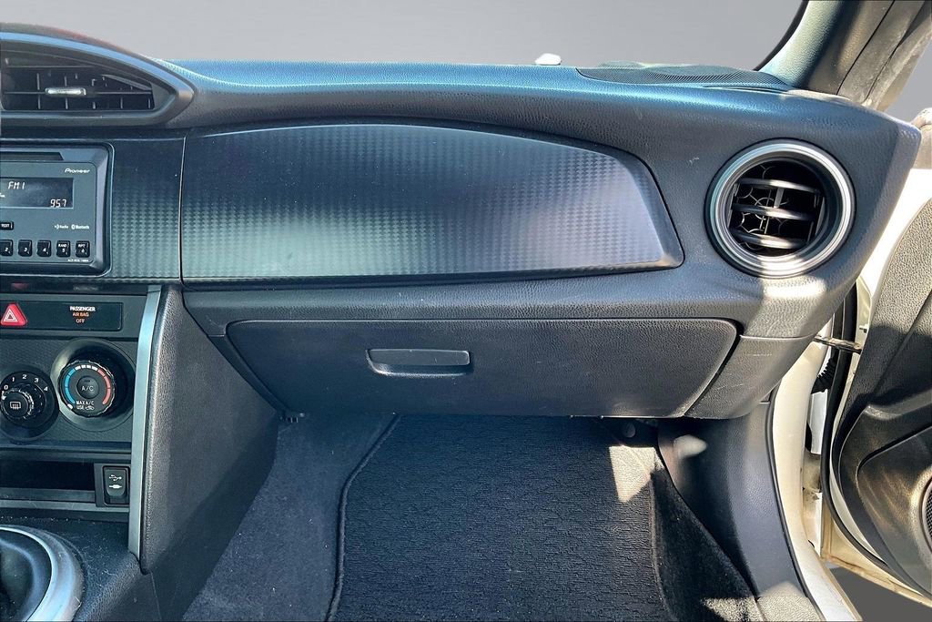Used 2013 Scion FR-S image 17